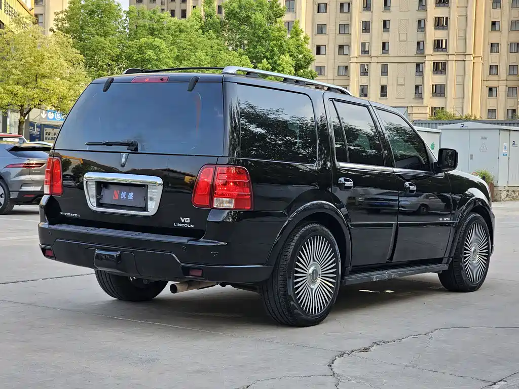 Lincoln Navigator 2005 5.4L