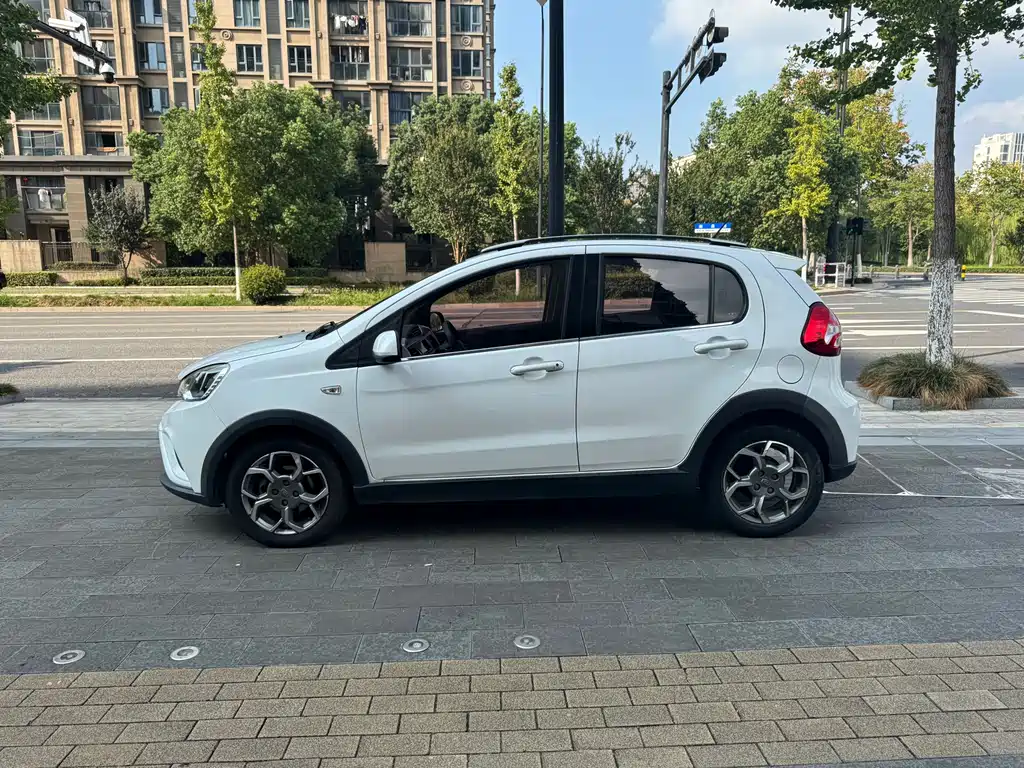 Geely Vision X1 2017 1.3L Auto Fun Edition