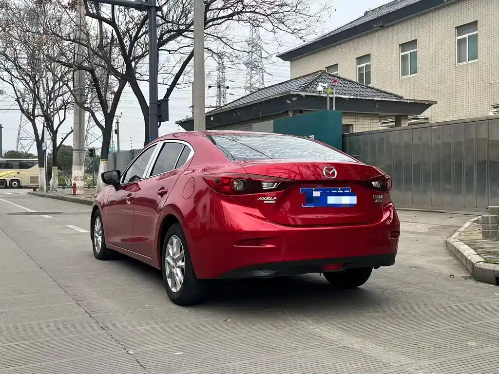 Mazda 3 Axela 2017 model Sedan 1.5L Automatic Comfort Edition China VI