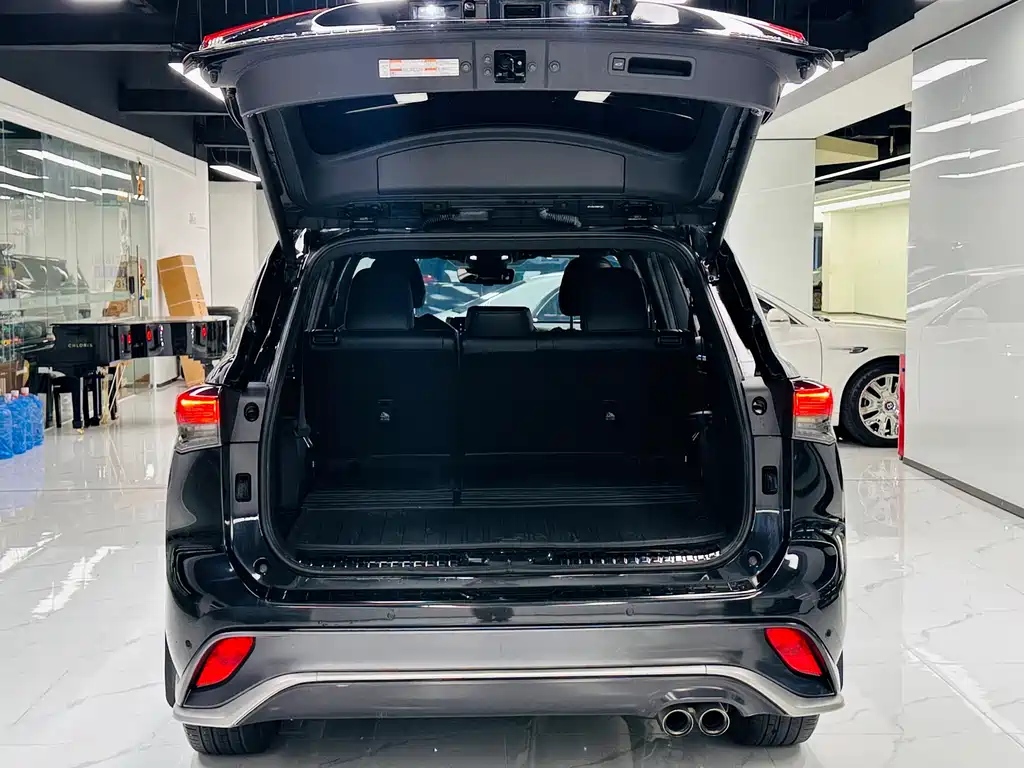 2021 Toyota Crown Kluger 2.5L HEV AWD Premium Edition