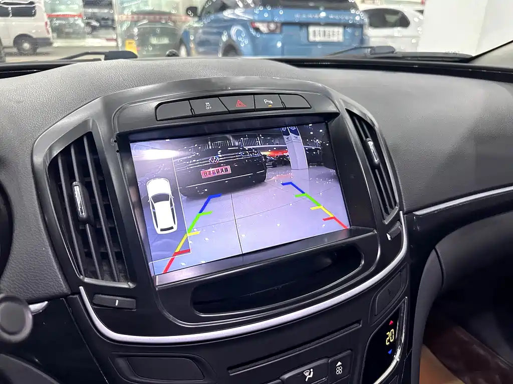 Buick Regal 2015 1.6T Leading Technology Edition