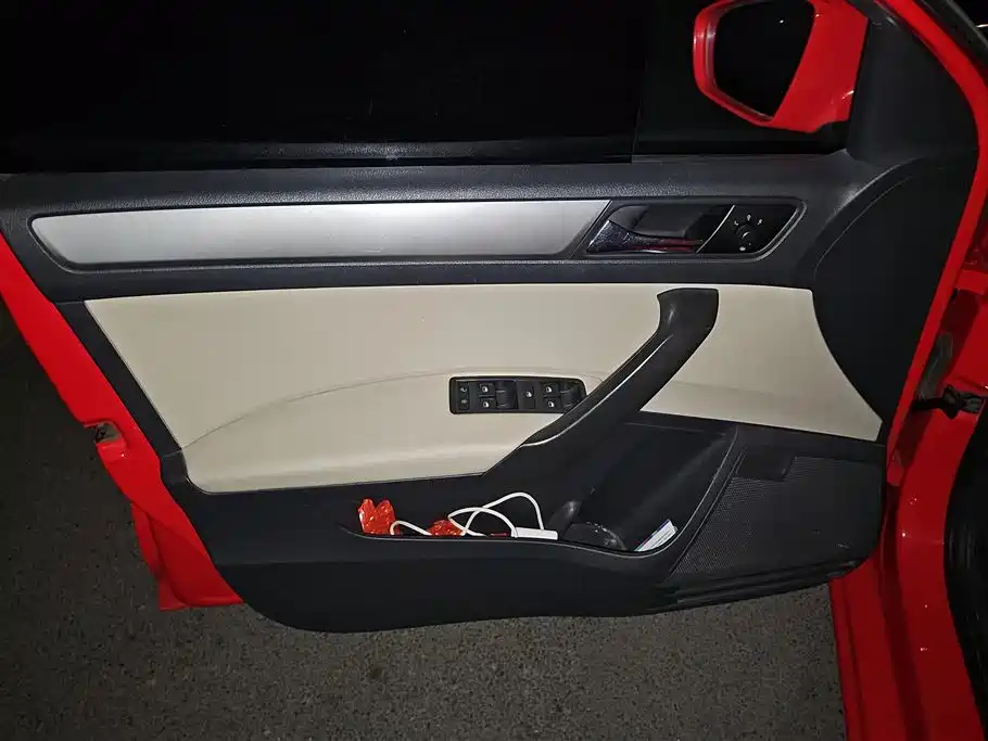 Skoda Rapid Spaceback 2014 1.6L Automatic Yuexiang Edition