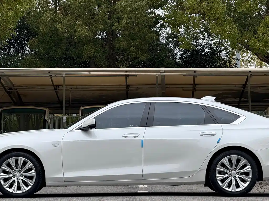 Cadillac CT6 2023 28T Luxury
