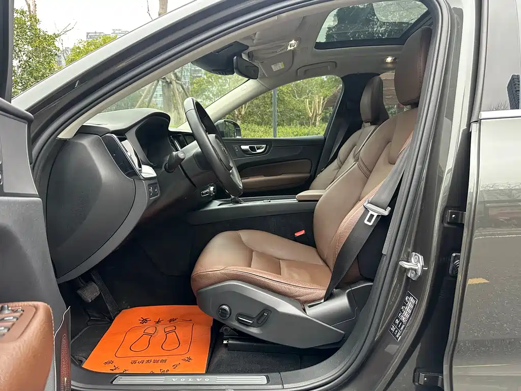 Volvo XC60 2019 T5 AWD Zhiyuan Edition China VI