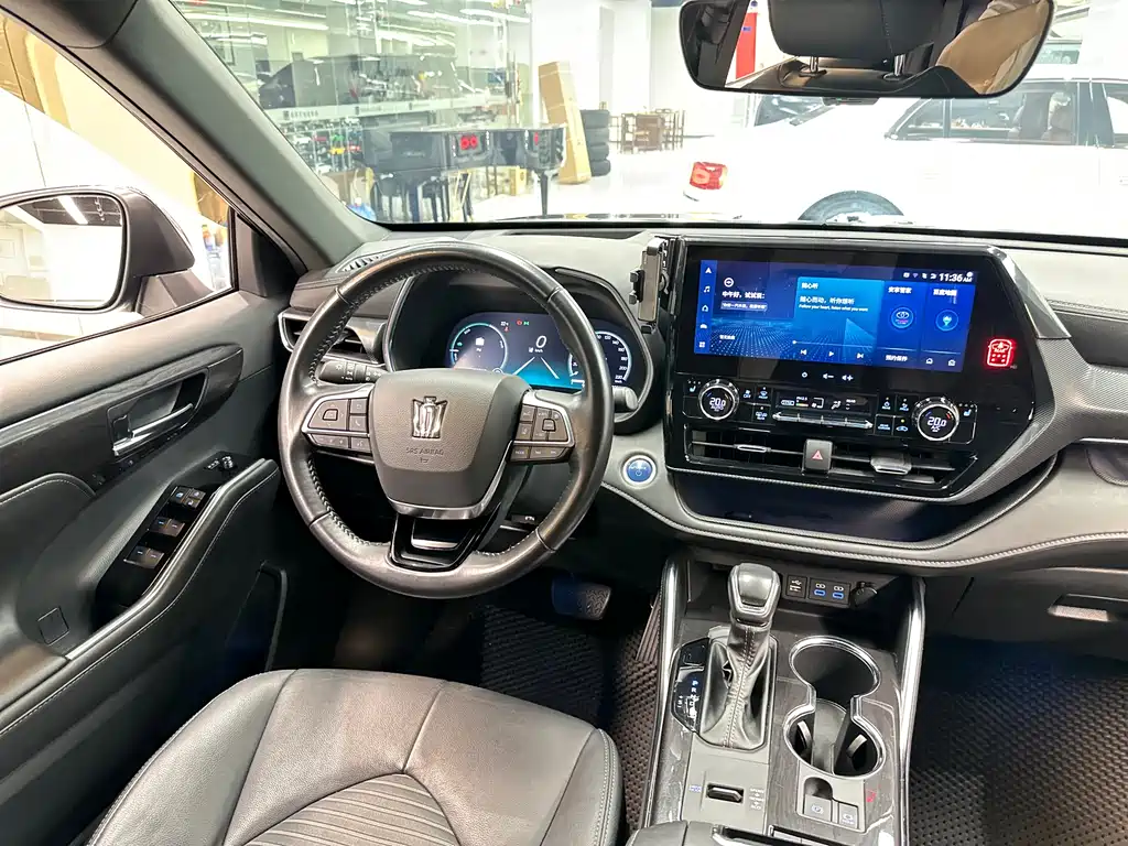 2021 Toyota Crown Kluger 2.5L HEV AWD Premium Edition