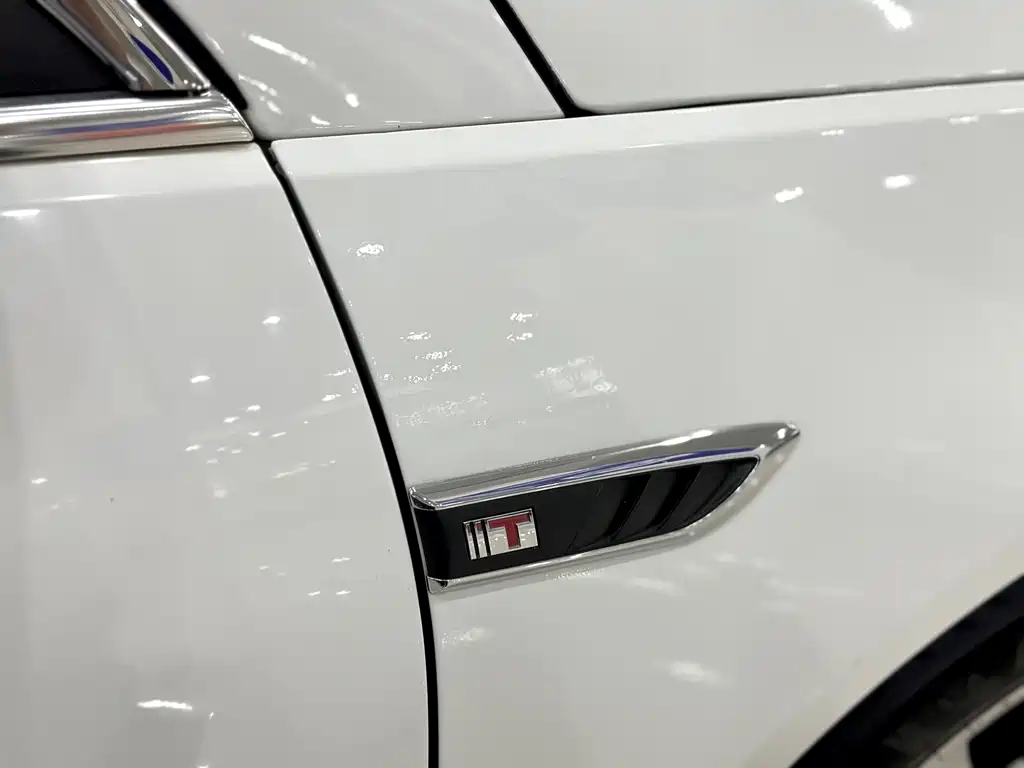 Buick Regal 2015 1.6T Leading Technology Edition