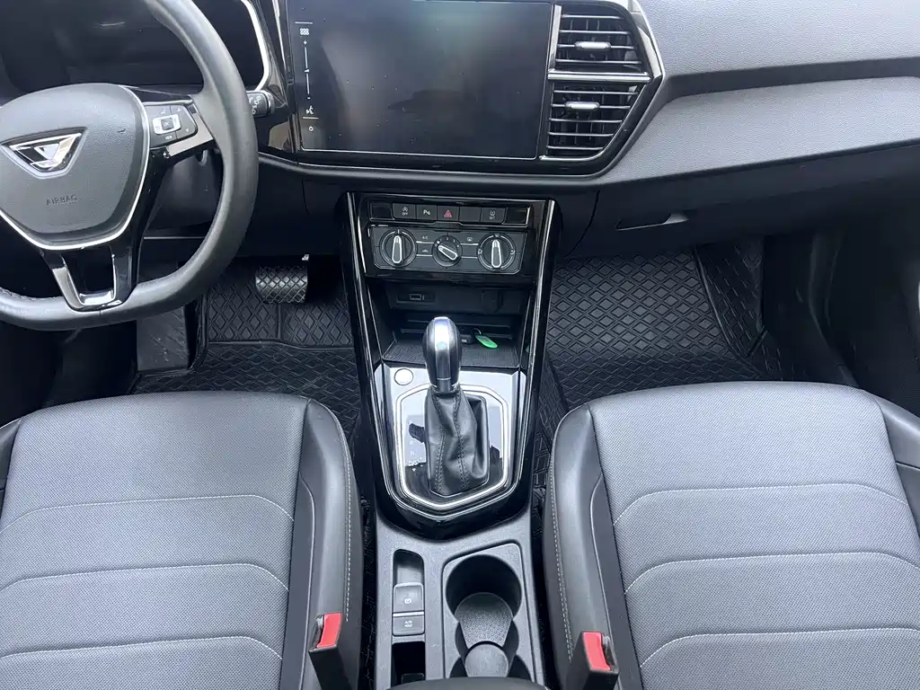 Jetta VS7 2022 Black Blade Edition 1.4T Automatic Pro