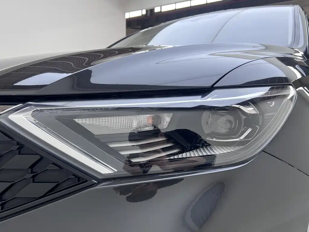 Jetta VS7 2022 Black Blade Edition 1.4T Automatic Pro