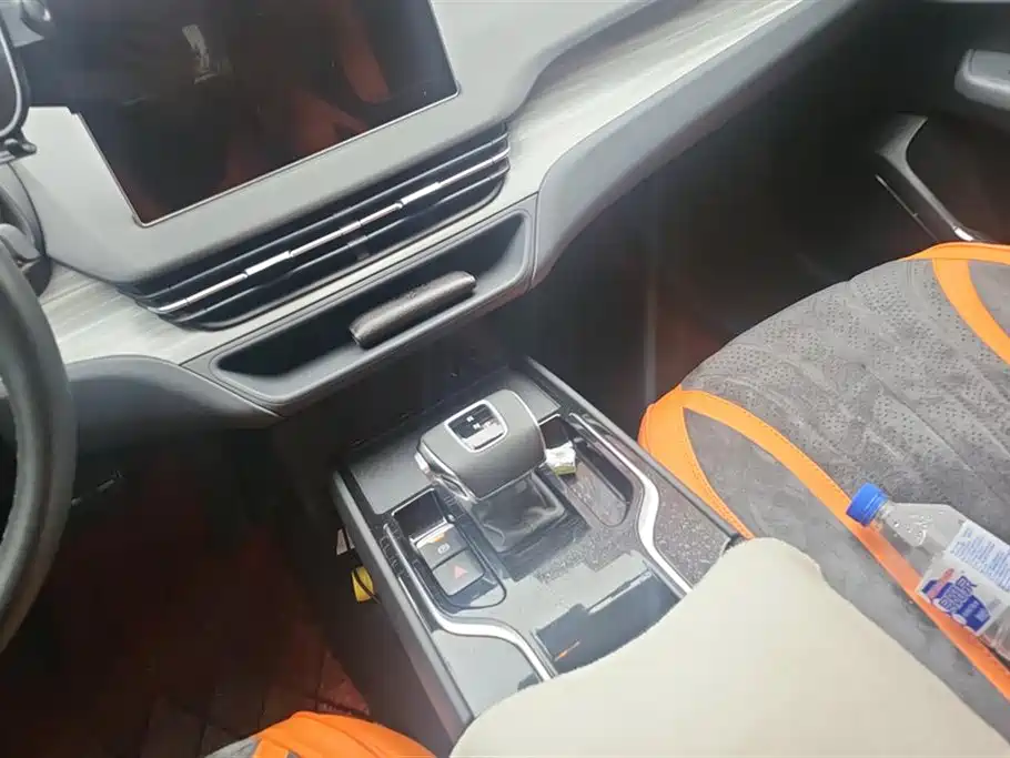 Hongqi E-QM5 2023 620km PLUS