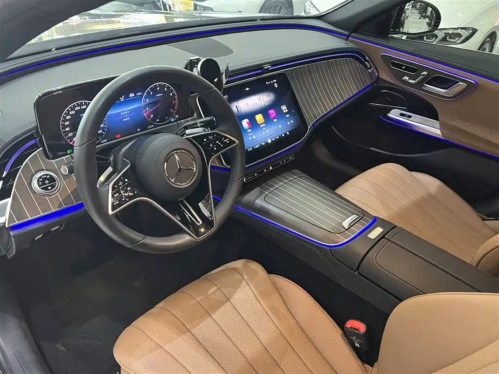 Mercedes-Benz E-Class 2024 E 300 L Fashion