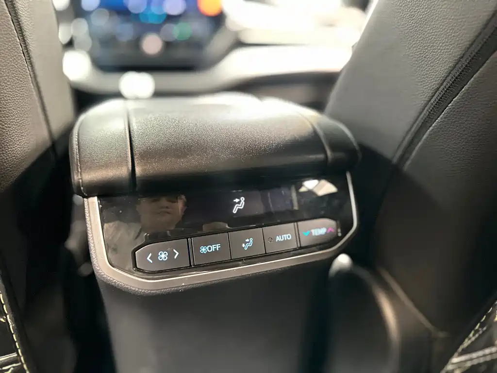 2021 Toyota Crown Kluger 2.5L HEV AWD Premium Edition