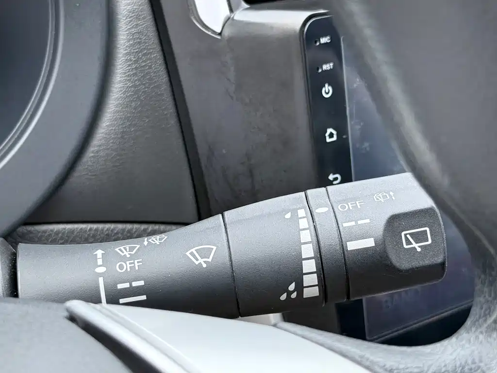 Nissan Tiida 2016 1.6L CVT Sport Edition