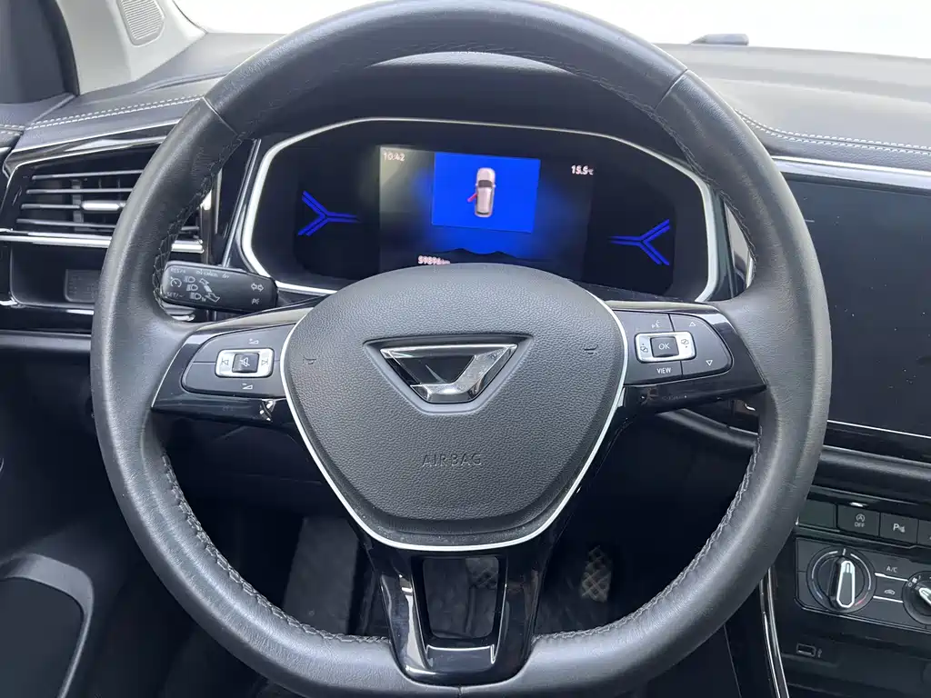 Jetta VS7 2022 Black Blade Edition 1.4T Automatic Pro