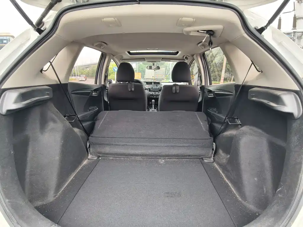 Honda Fit 2016 1.5L LXS CVT Comfort Sunroof Edition
