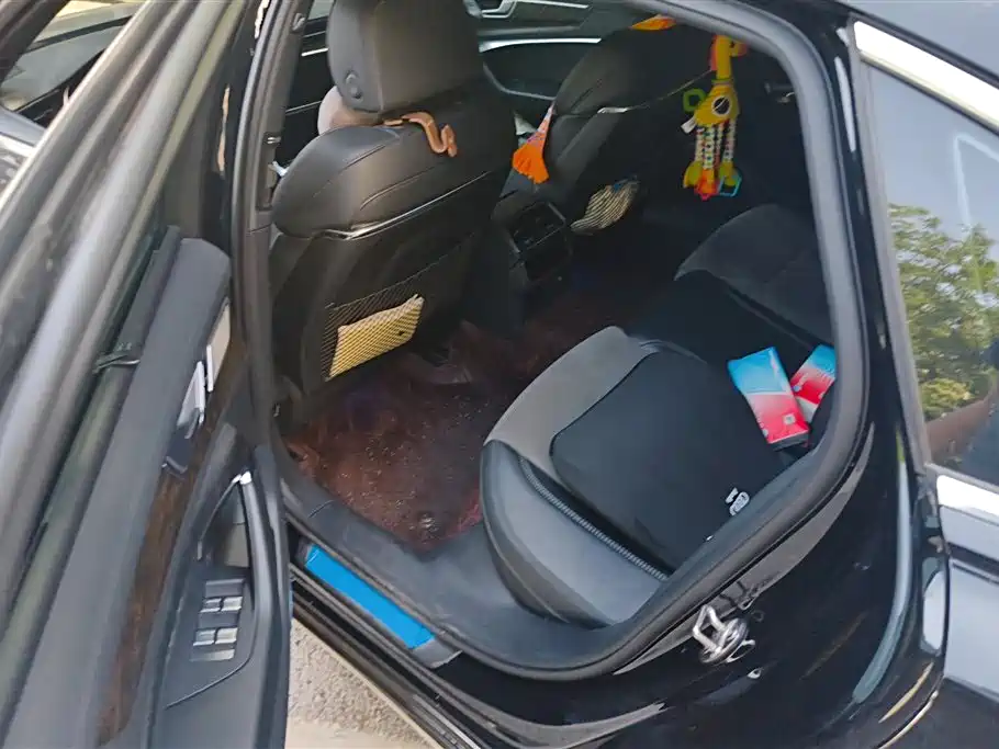 Audi A6L 2023 45 TFSI臻选动感型