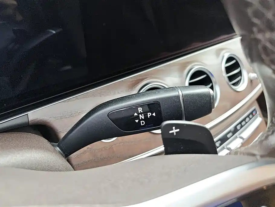 Mercedes-Benz E-Class 2019 E 260 L