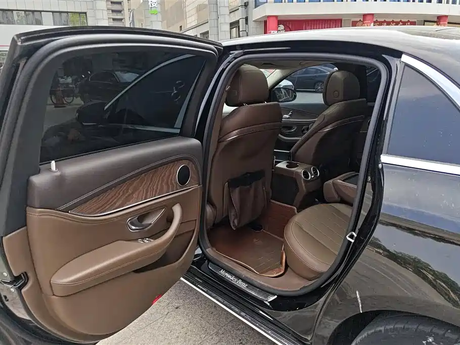 Mercedes-Benz E-Class 2019 E 260 L