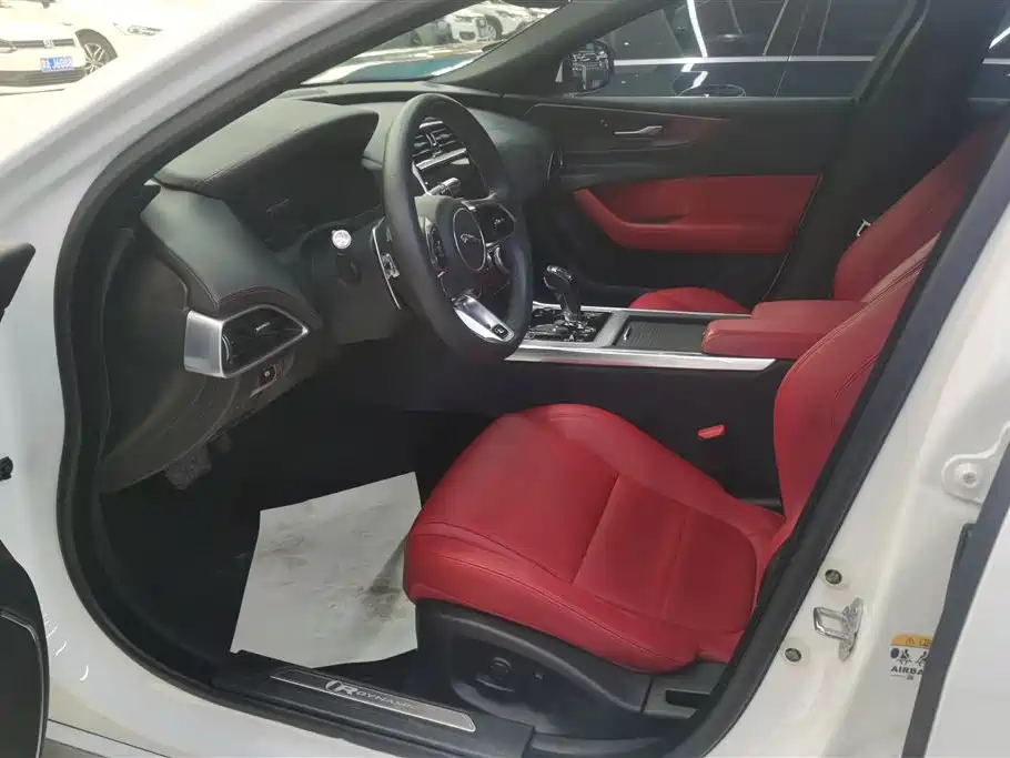 Jaguar XEL 2021 2.0T 250PS R-Dynamic S