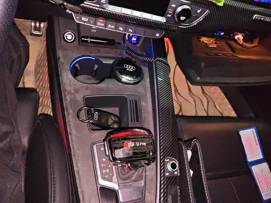 Audi A4L 2020 40 TFSI Luxury Dynamic