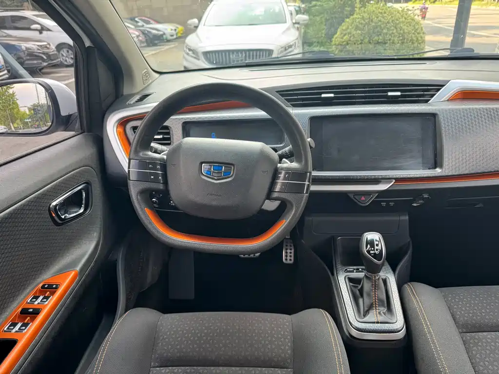 Geely Vision X1 2017 1.3L Auto Fun Edition