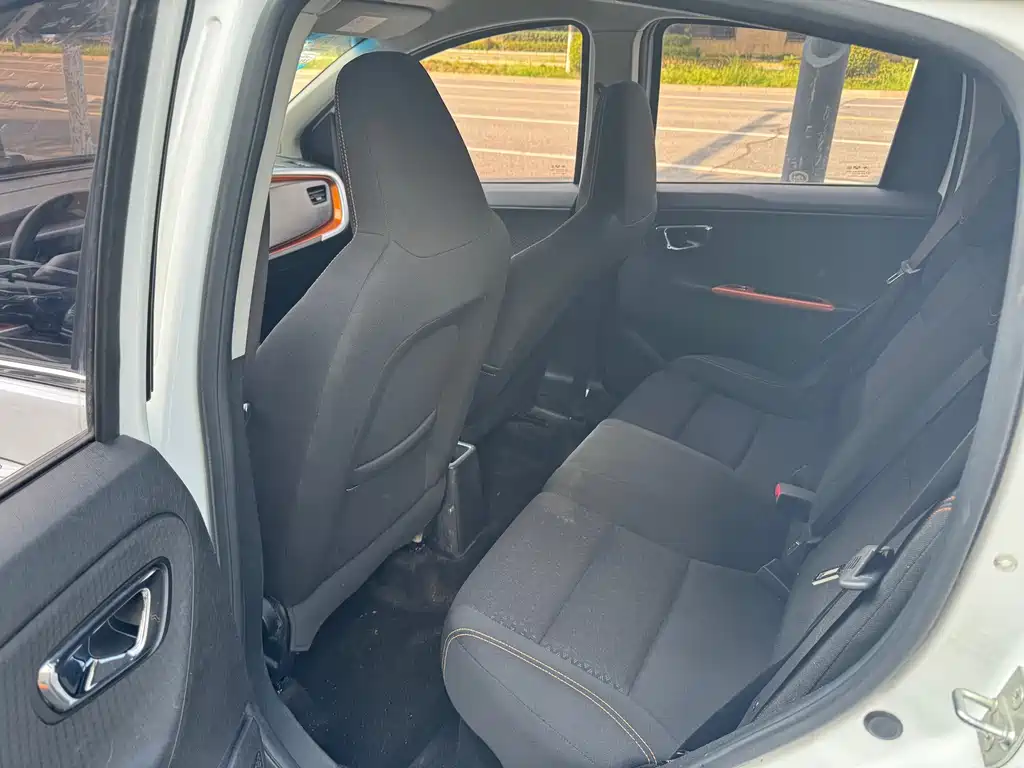 Geely Vision X1 2017 1.3L Auto Fun Edition