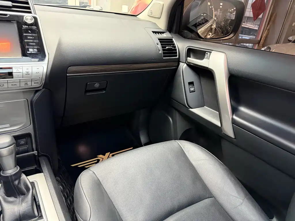 Toyota Prado 2018 3.5L Automatic TX-L NAVI Rear-Mounted Spare Tire