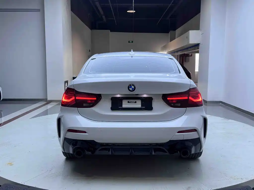 BMW 1 Series 2023 120i M Sport Night Edition