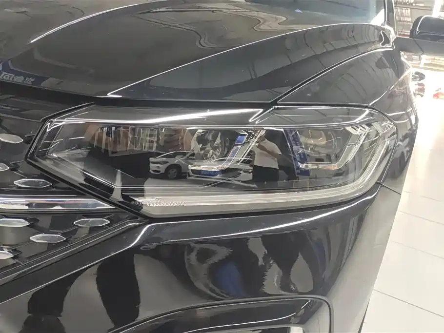 Lavida 2024 300TSI DSG Starry Sky Leading Edition
