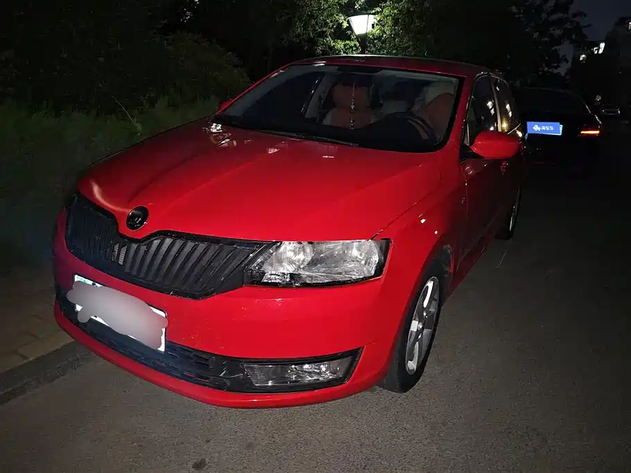Skoda Rapid Spaceback 2014 1.6L Automatic Yuexiang Edition