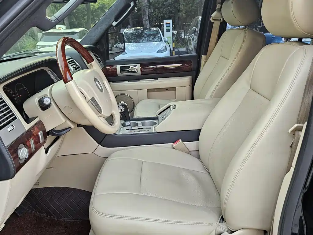 Lincoln Navigator 2005 5.4L