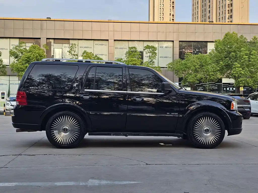 Lincoln Navigator 2005 5.4L