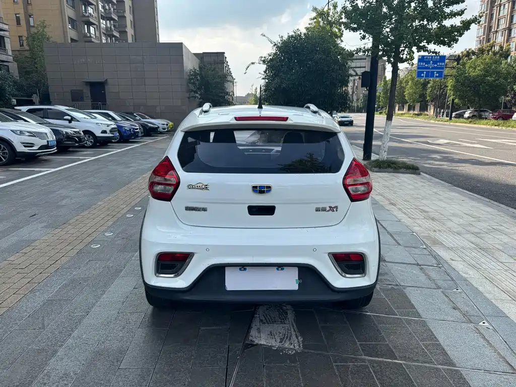 Geely Vision X1 2017 1.3L Auto Fun Edition