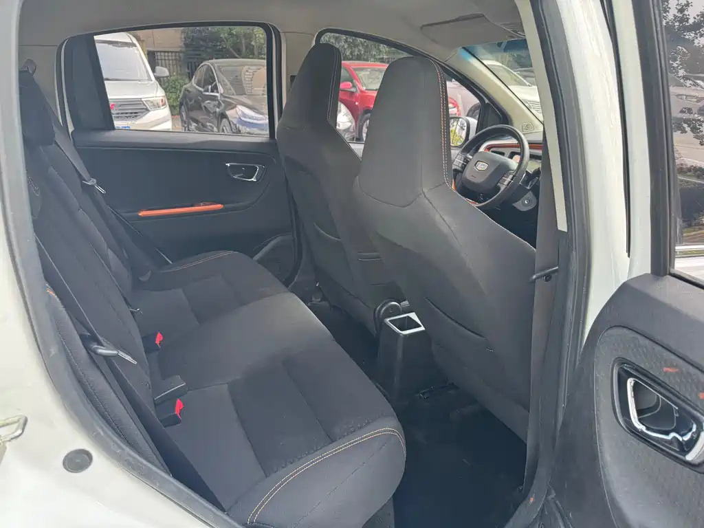 Geely Vision X1 2017 1.3L Auto Fun Edition