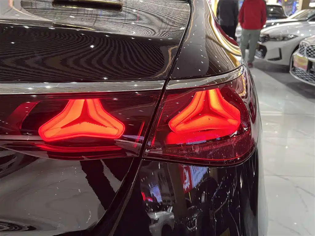 Mercedes-Benz E-Class 2024 E 300 L Fashion
