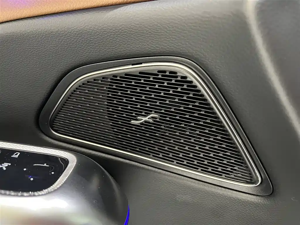 Mercedes-Benz E-Class 2024 E 300 L Fashion