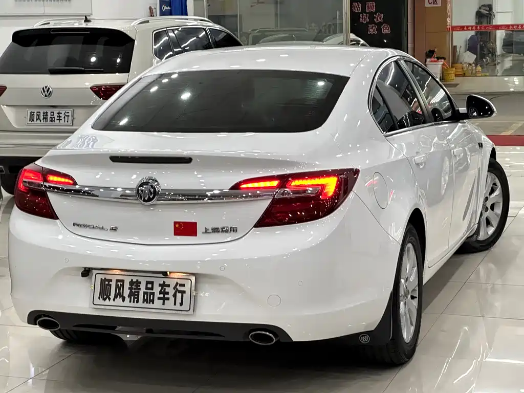 Buick Regal 2015 1.6T Leading Technology Edition