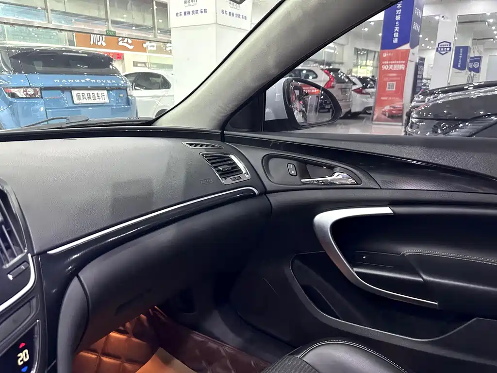 Buick Regal 2015 1.6T Leading Technology Edition