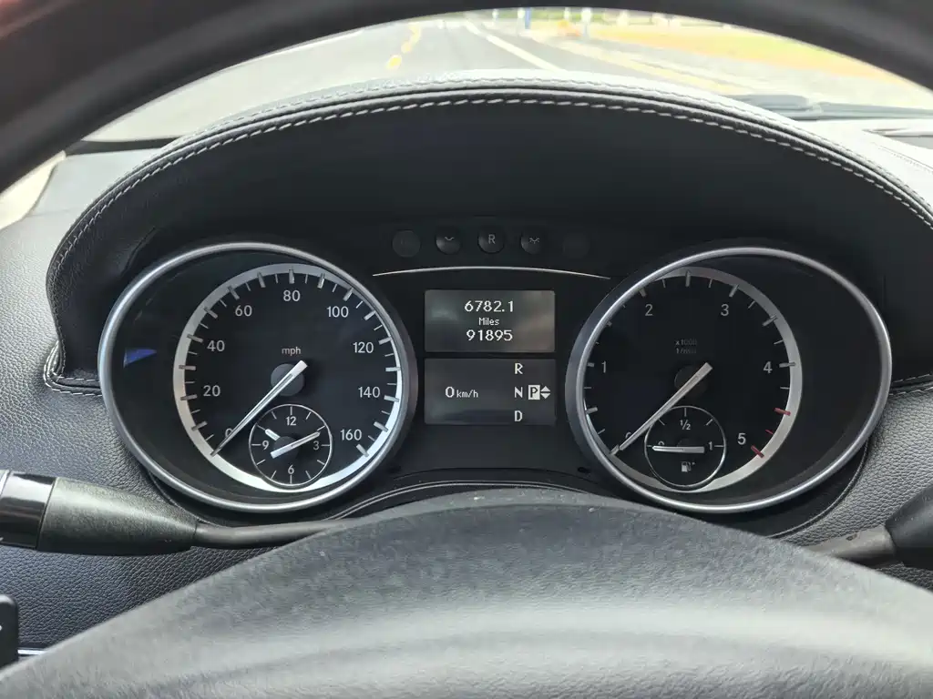 Mercedes-Benz GL-Class 2013 GL 350 Diesel Middle East Edition