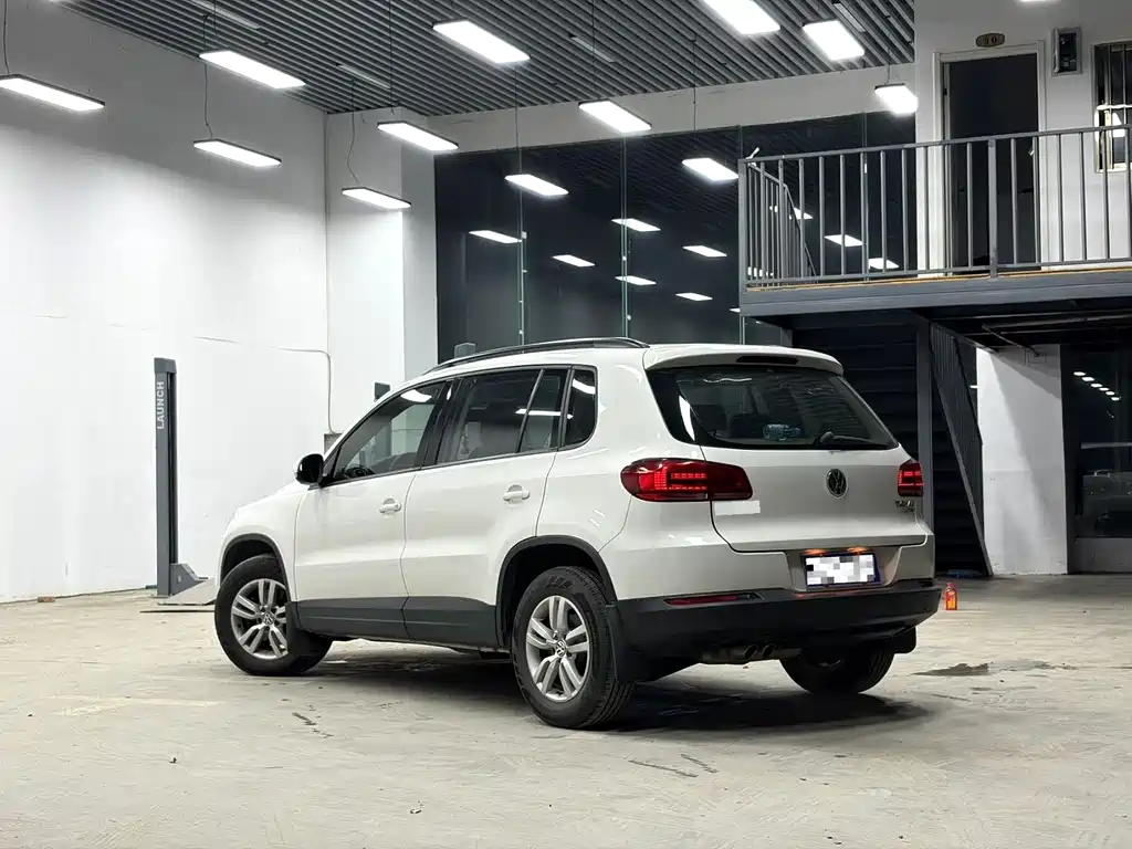 Volkswagen Tiguan 2016 300TSI Automatic FWD Fashion Edition