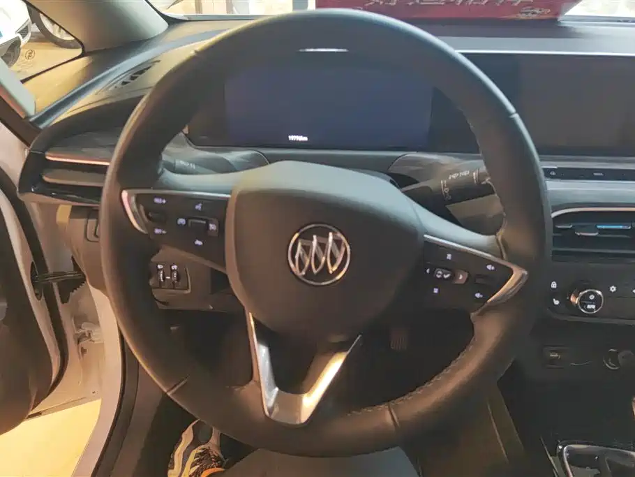 Buick GL6 2021 323T Mild Hybrid Interconnected Premium Edition