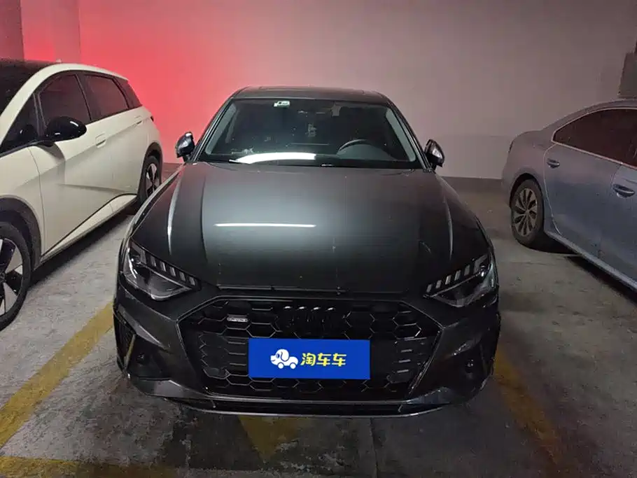 Audi A4L 2020 40 TFSI Luxury Dynamic