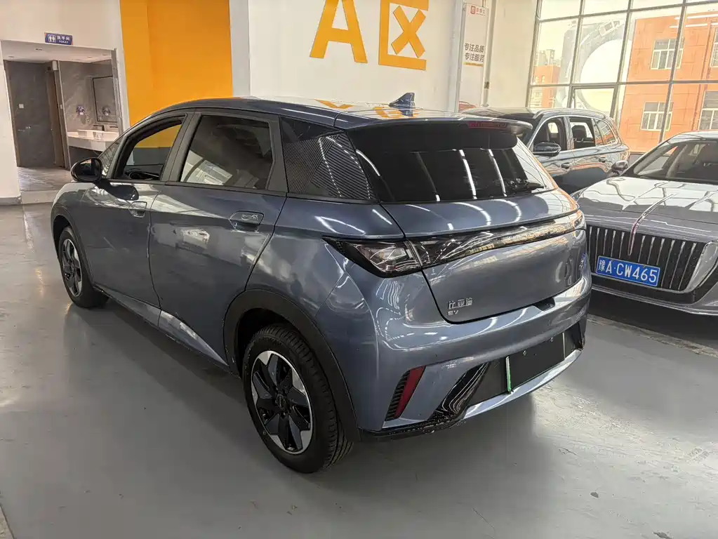 BYD Dolphin 2025 420km Free Edition