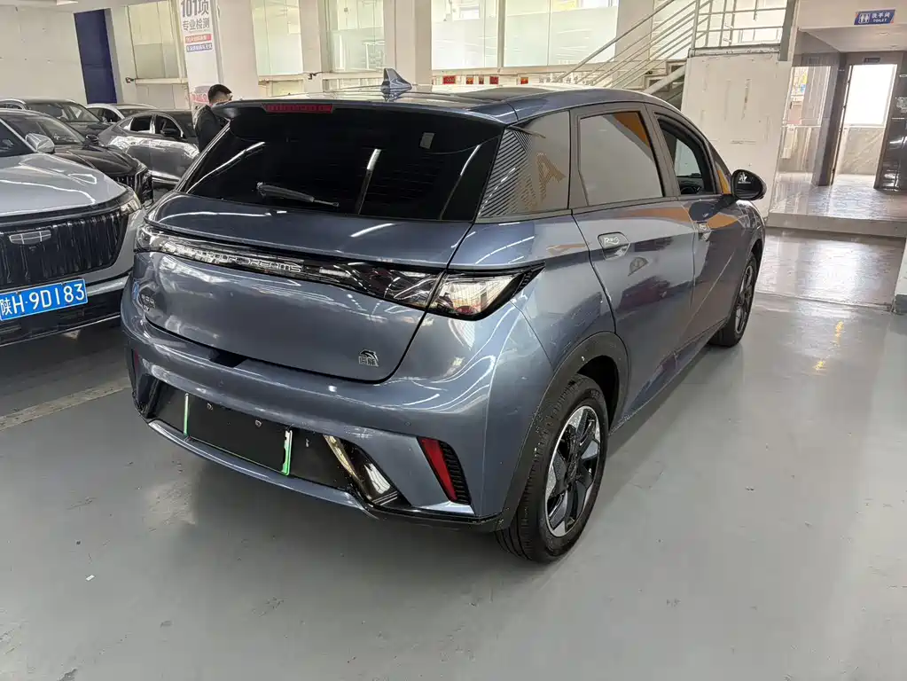 BYD Dolphin 2025 420km Free Edition