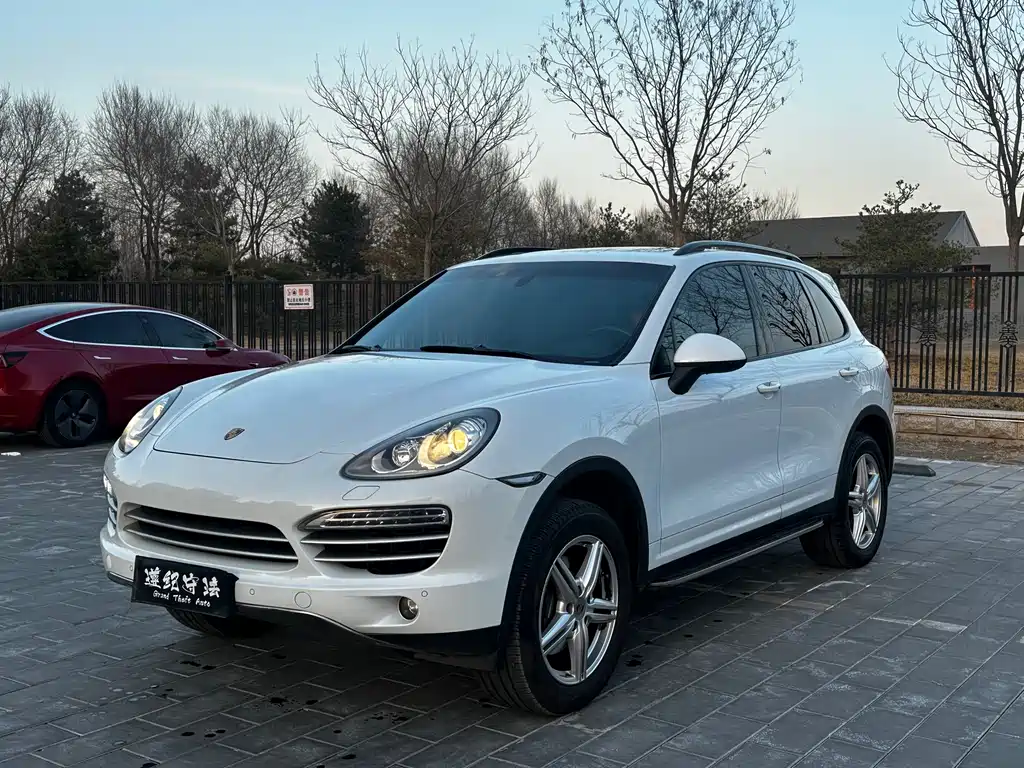 Cayenne 2014 Cayenne Platinum Edition 3.0T