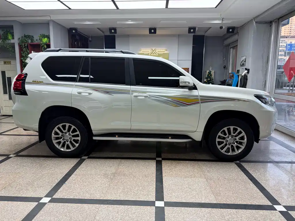 Toyota Prado 2018 3.5L Automatic TX-L NAVI Rear-Mounted Spare Tire