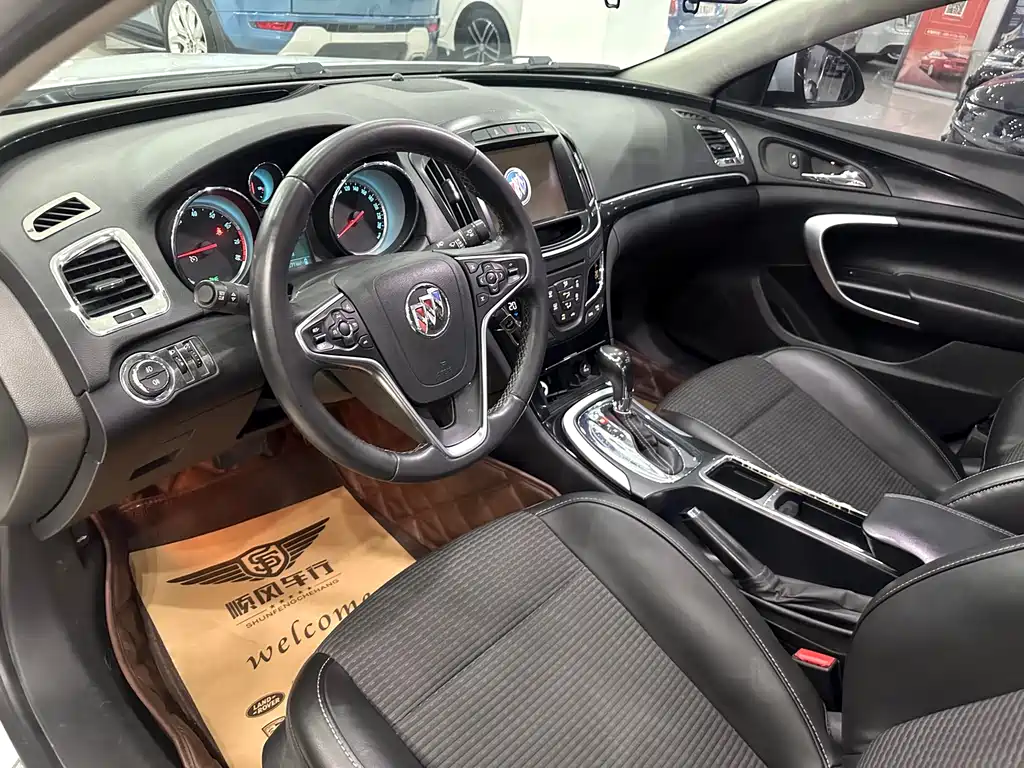 Buick Regal 2015 1.6T Leading Technology Edition