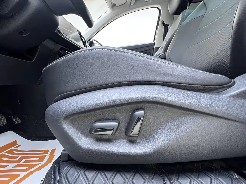 Jetta VS7 2022 Black Blade Edition 1.4T Automatic Pro