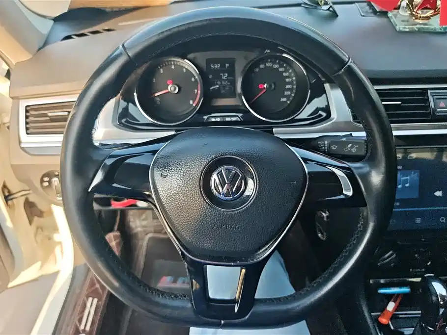 Volkswagen Bora 2017 1.6L Automatic Comfort Edition