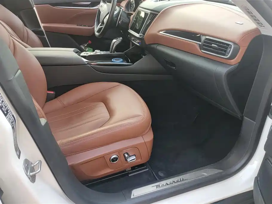 Maserati Levante 2020 3.0T Standard Edition