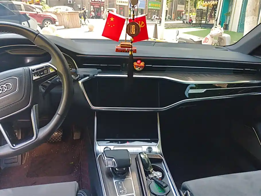 Audi A6L 2023 45 TFSI臻选动感型